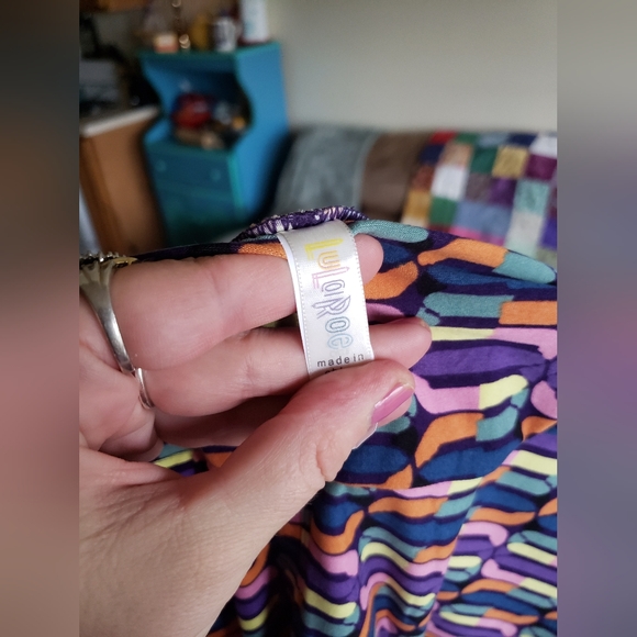 Hot! 90's Mike& Ike lularoe leggings TC - Picture 11 of 14